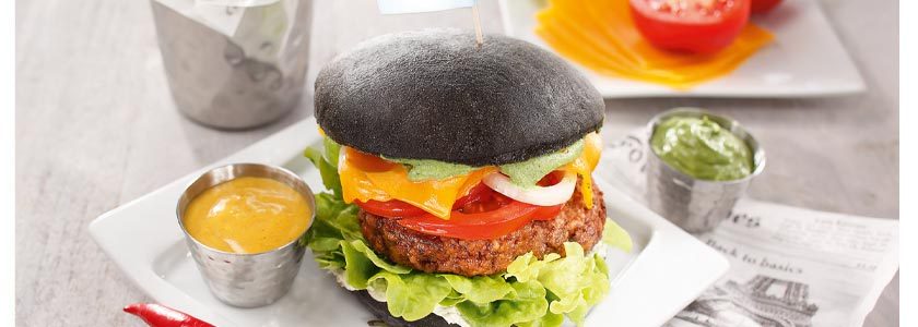 Black Burger - classic garnish