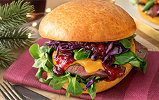 Roast beef burger with cranberry sauce