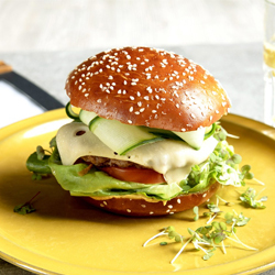 Brioche Pretzel Burger with sesame, 4 inch
